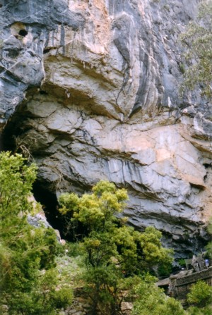 Jenolan Caves Entrance
